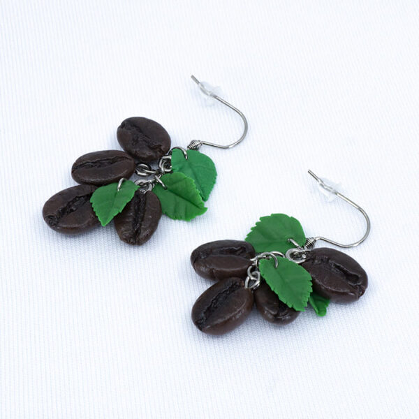 Серьги кофейные зёрна 4 шт грозди с зелёными листочками (Бижутерия)