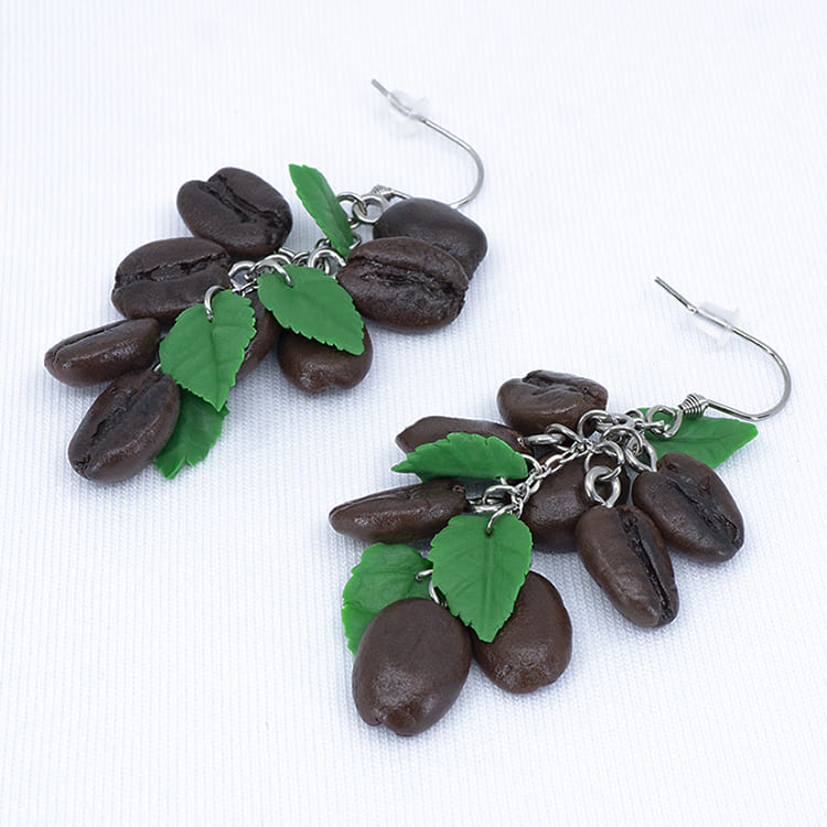 Серьги кофейные зёрна 8 шт грозди с зелёными листочками (Бижутерия)
