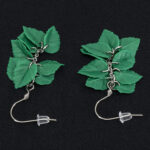 Серьги листики зелёные грозди матовые (Бижутерия)