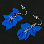 Серьги листики синие грозди матовые (Бижутерия)