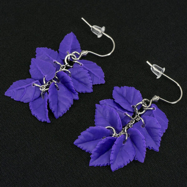 Серьги листики фиолетовые грозди матовые (Бижутерия)