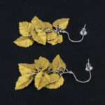 Серьги листики тёмное золото грозди металлик (Бижутерия)