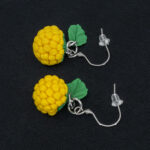 Серьги малинки жёлтые с зелёными листочками (Бижутерия)