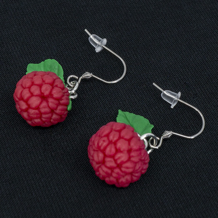 Серьги малинки красные с зелёными листочками (Бижутерия)