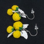 Серьги малинки жёлтые 3 шт грозди с белыми листочками (Бижутерия)