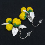 Серьги малинки жёлтые 3 шт грозди с белыми листочками (Бижутерия)