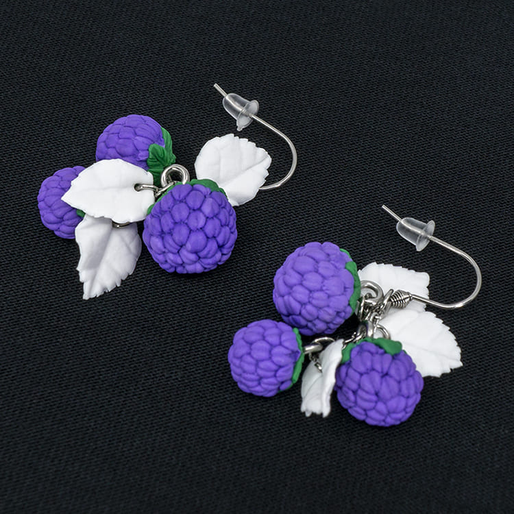 Серьги малинки фиолетовые 3 шт грозди с белыми листочками (Бижутерия)