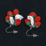 Серьги ягоды земляники 4 шт грозди с белыми листочками (Бижутерия)