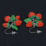 Серьги ягоды земляники 4 шт грозди с зелёными листочками (Бижутерия)