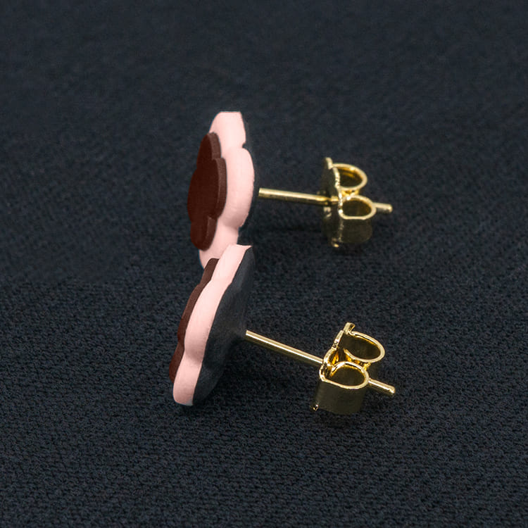 Серьги пусеты клевер Van Cleef черешневые, бледно-розовые (золотые)