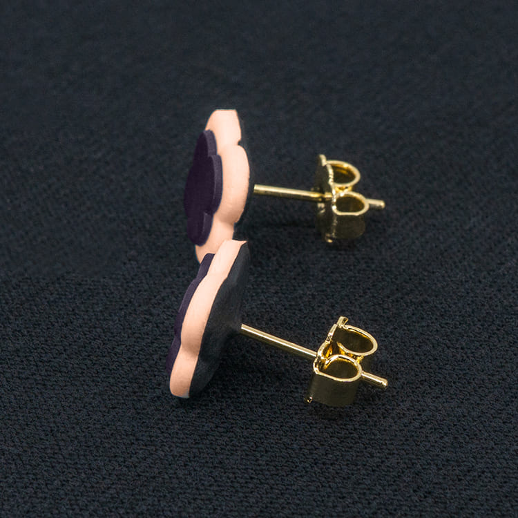 Серьги пусеты клевер Van Cleef темно-фиолетовые, кремово-розовые (золотые)