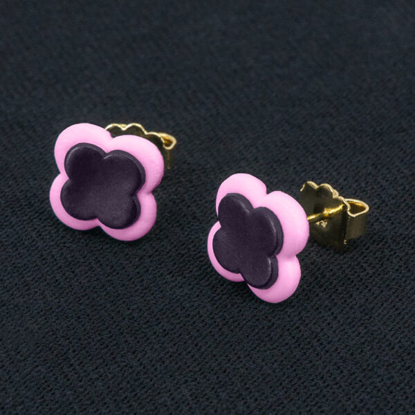 Серьги пусеты клевер Van Cleef темно-фиолетовые, пурпурно-розовые (золотые)