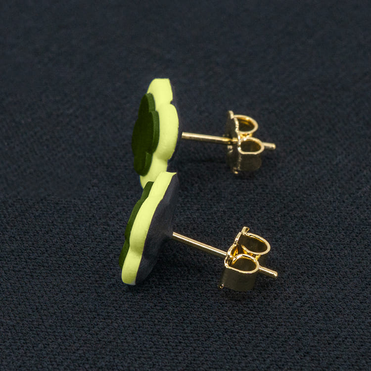 Серьги пусеты клевер Van Cleef лиственно-зеленые, светло-лаймовые (золотые)