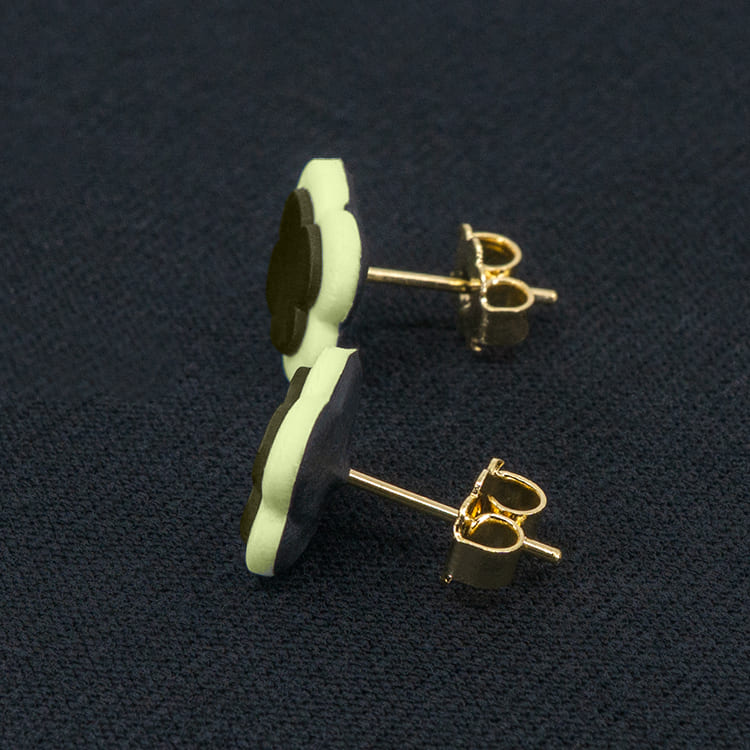 Серьги пусеты клевер Van Cleef серебристо-коричневые, латуковые (золотые)