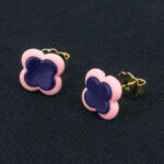 Серьги пусеты клевер Van Cleef черничные, личи (золотые)