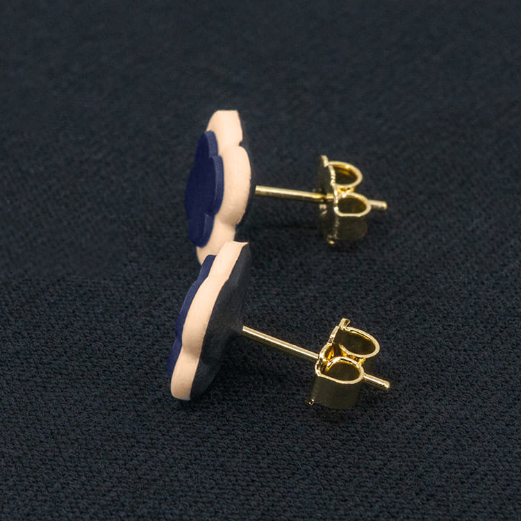 Серьги пусеты клевер Van Cleef лилово-древесные, крем-брюле (золотые)