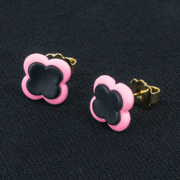 Серьги пусеты клевер Van Cleef светло-розовые (золотые)