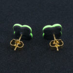 Серьги пусеты клевер Van Cleef изумрудно-зеленые (золотые)