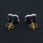 Серьги пусеты клевер Van Cleef красновато-фиолетовые (золотые)