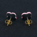 Серьги пусеты клевер Van Cleef ярко-розовые (золотые)