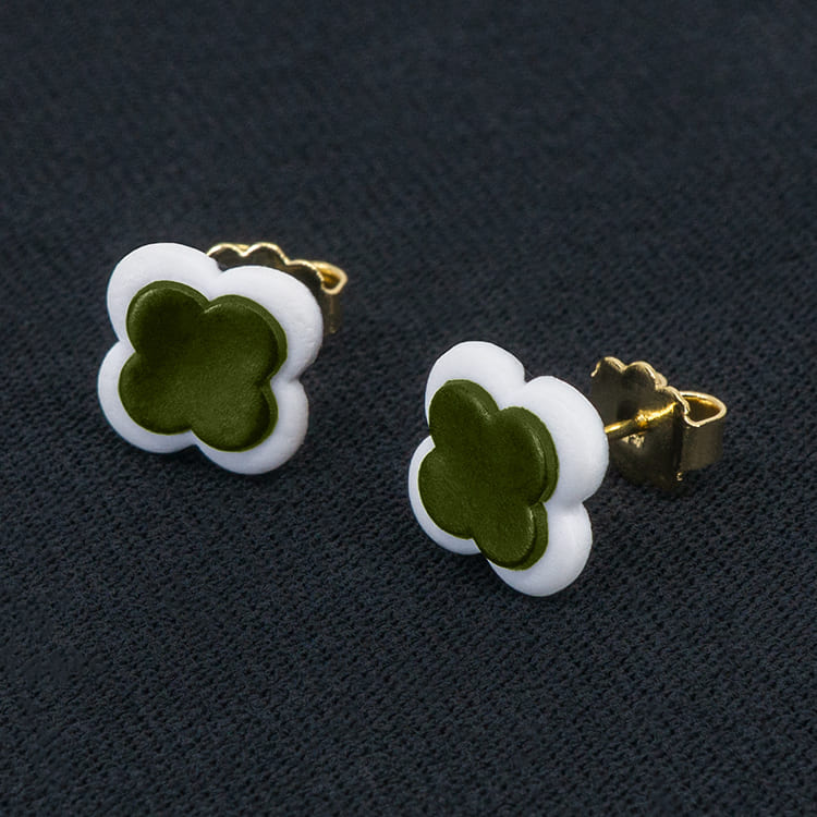 Серьги пусеты клевер Van Cleef болотные (золотые)
